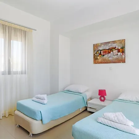 Villa Despina, Pefkos Hillside فيلة Pefki